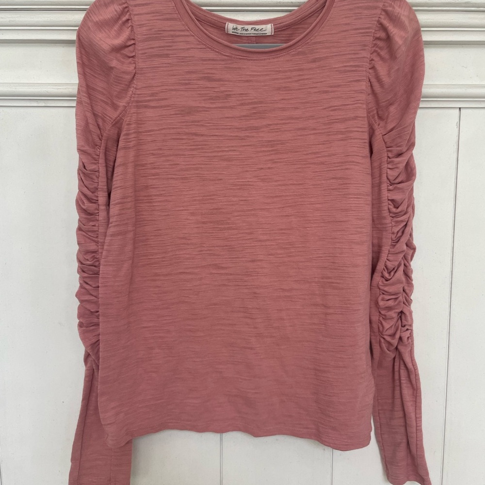 We The Free Dusty Rose Ruched Sleeve Blouse
